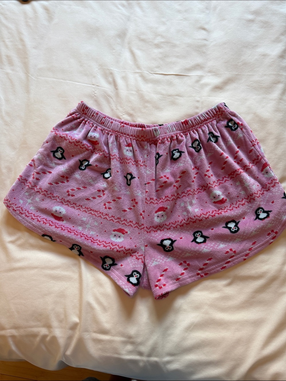 Pink Penguin Print Women's Lounge Shorts